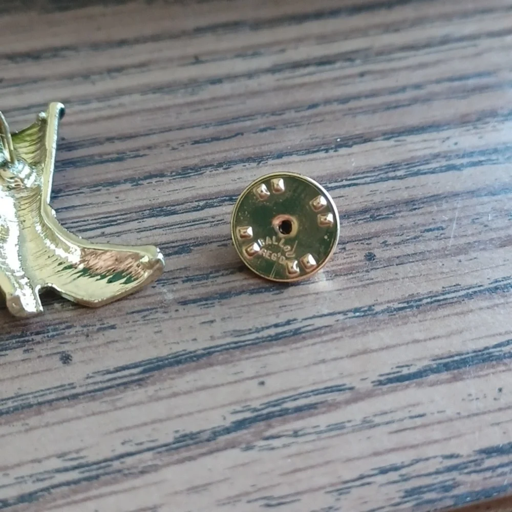 Vintage Ballou Reg'd signed Black & Gold boot pin